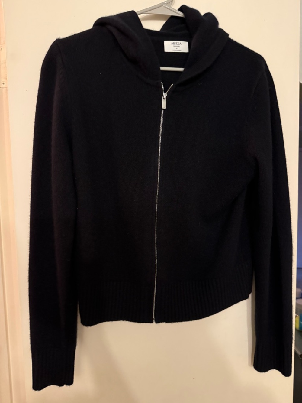 Aritzia cashmere zip hoodie Black Medium